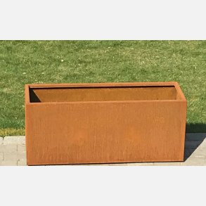 H�jbed i Corten st�l 40 cm. bred og 40 cm. h�j.